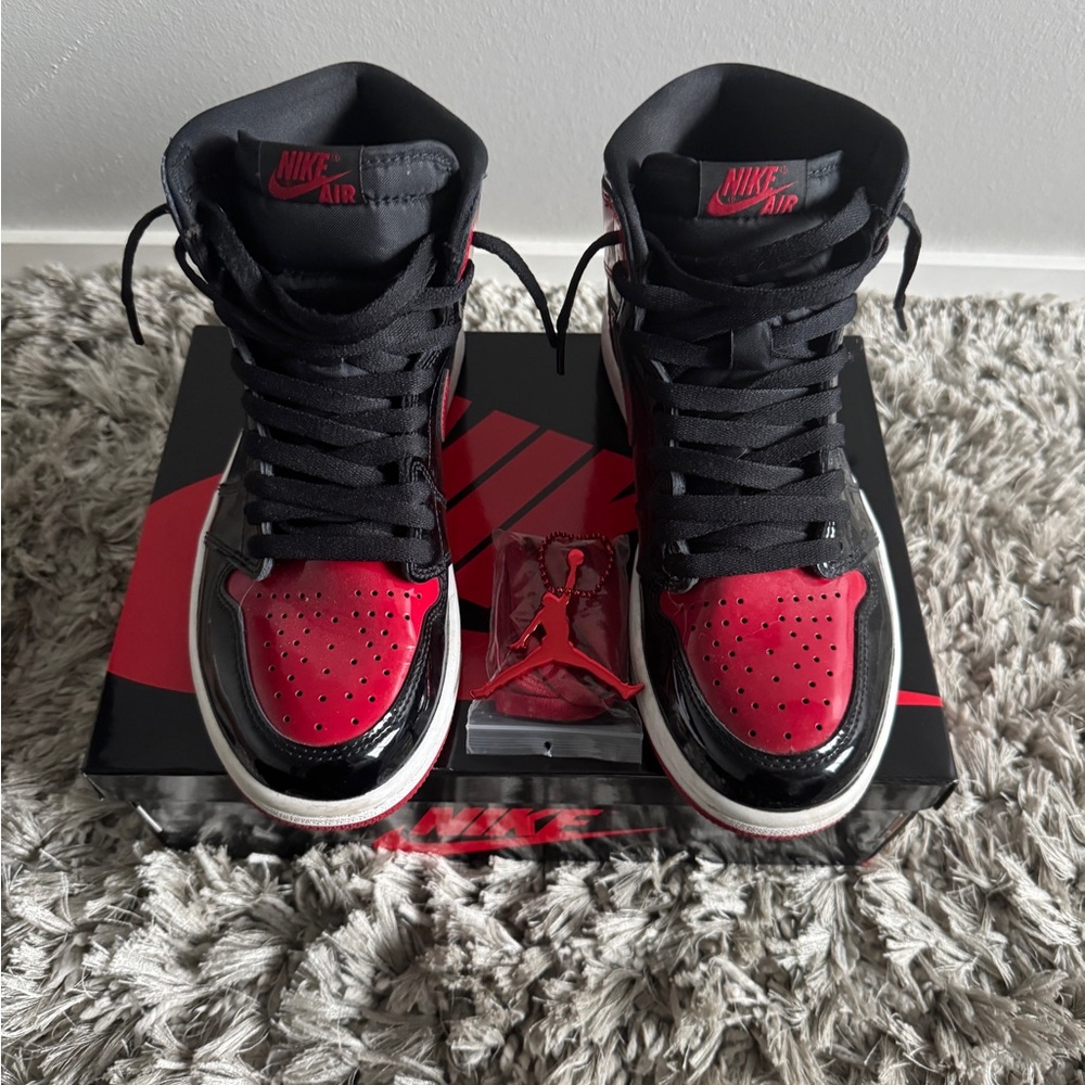 Air Jordan 1 Retro High OG Patent Bred Sz 8